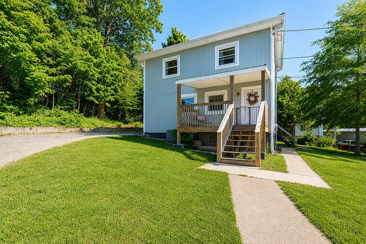 Building Photo - 109 Hoyt Ln #109