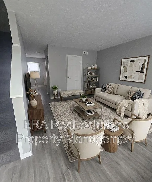 2556 Sandbury Blvd