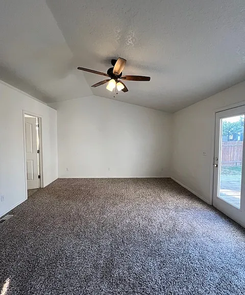 409 Meadowbrook Pl — Photo 14