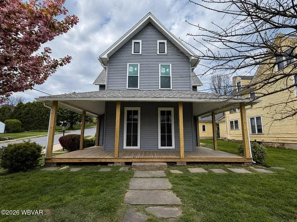 102 Montgomery St, Montgomery, PA 17752