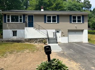 327 Lakeside Blvd W, Waterbury, CT 06708