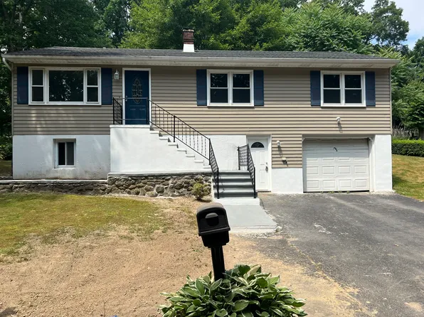 327 Lakeside Boulevard West, Waterbury, CT 06708