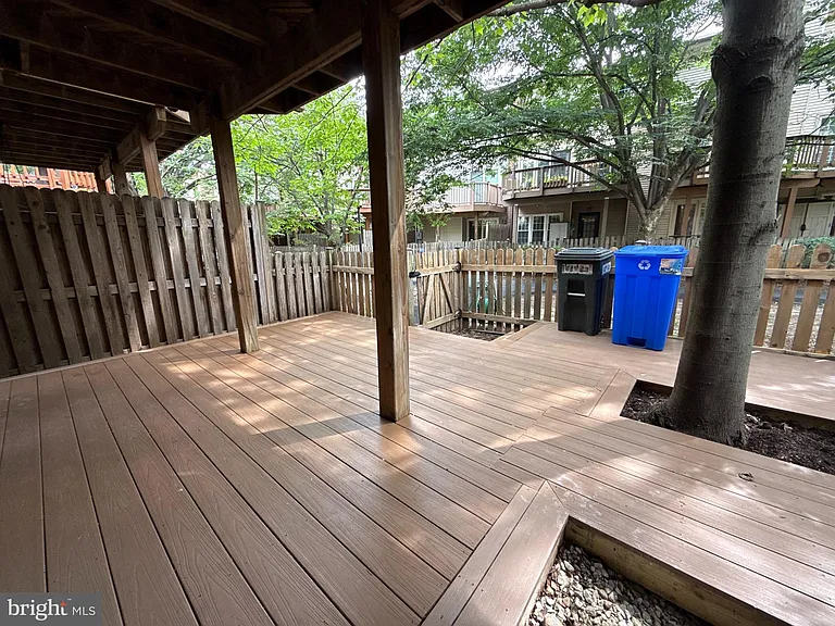 5832 Apsley House Ct — Photo 2