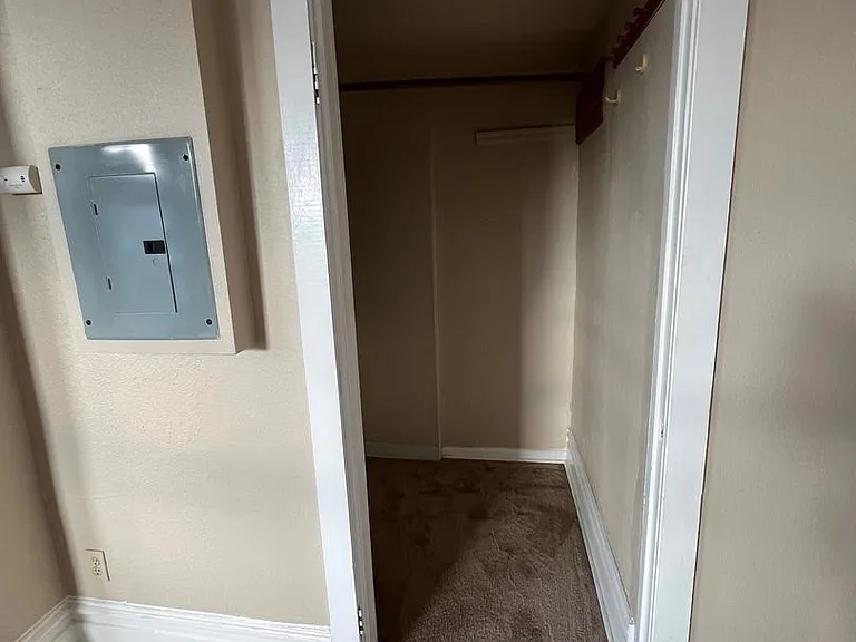 Camdon - 1 Bedroom - Central District - Vintage Charm — Photo 3