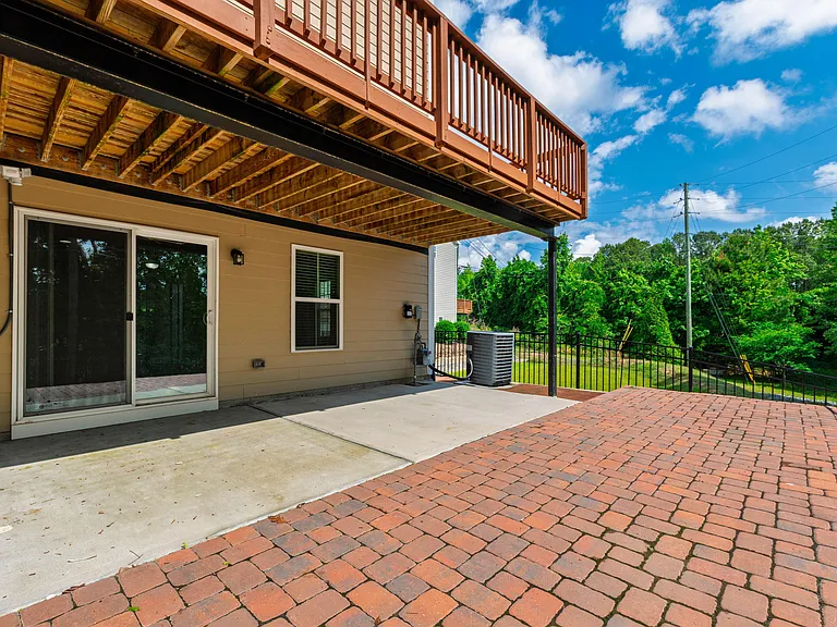 1101 Boxcar Way — Photo 25