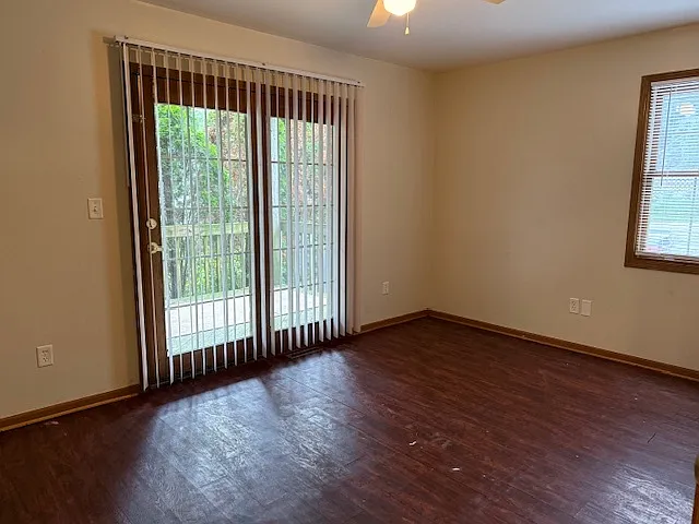 505 Monroe Street - B — Photo 2