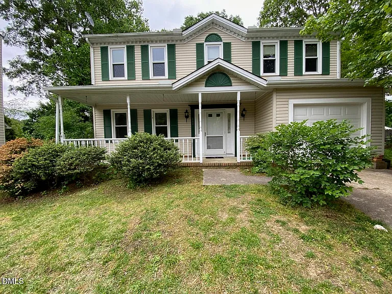 111 Westwind Ct — Photo 2