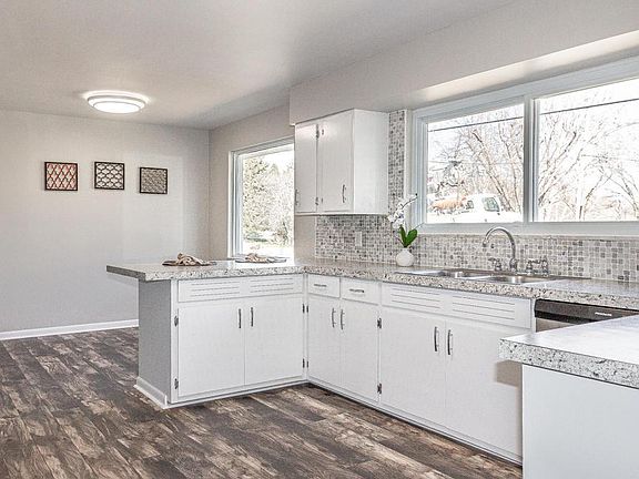 4th image of 459 Lynwood Ln