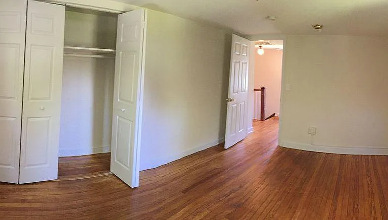 4905 Fox St — Photo 5