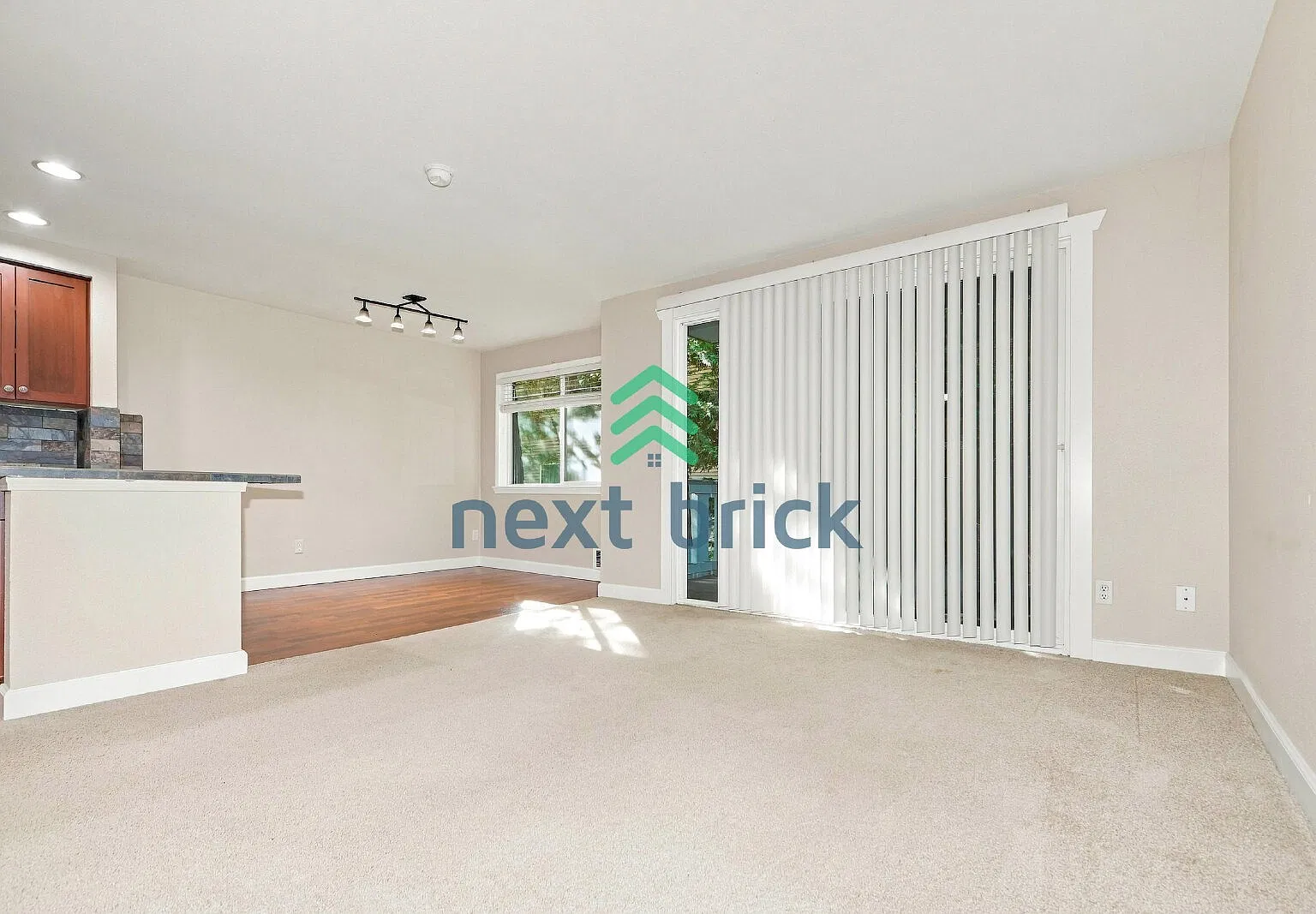 7217 NE 175th St — Photo 4