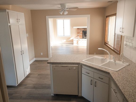 4th image of 1202 Cambria Ct