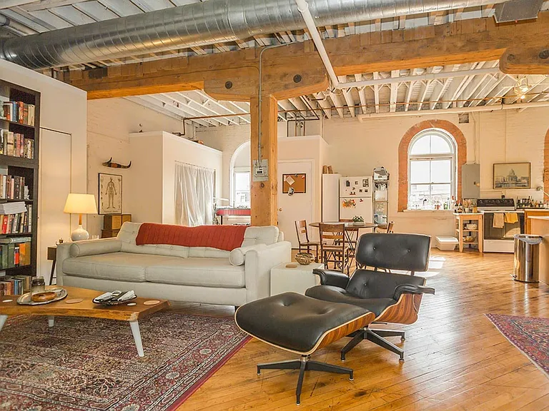 1622 Vine St — Photo 7
