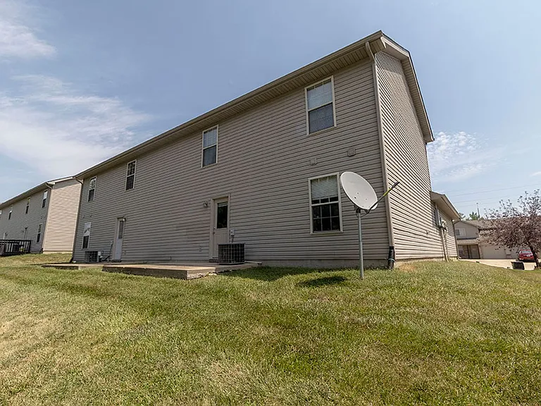 4001 Snowy Owl Dr — Photo 34