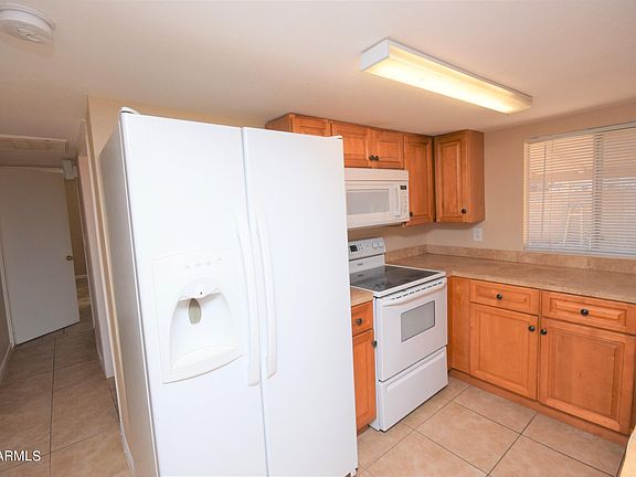 4th image of 4728 N 21st Ave