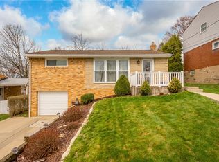 658 Elaine Dr, Pittsburgh, PA 15236