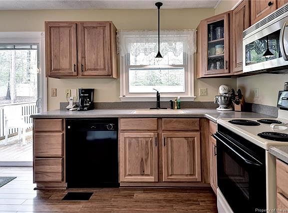 4th image of 6249 Adams Hunt Dr