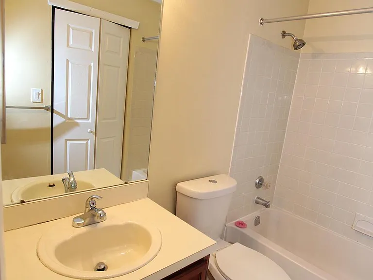 2002 Ravens Crest Dr — Photo 17