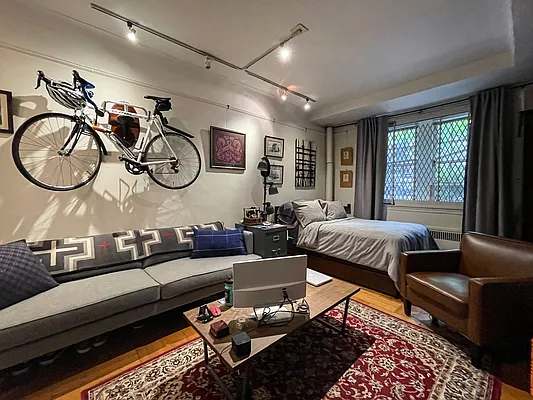 Rented by Brown Harris Stevens | media 4