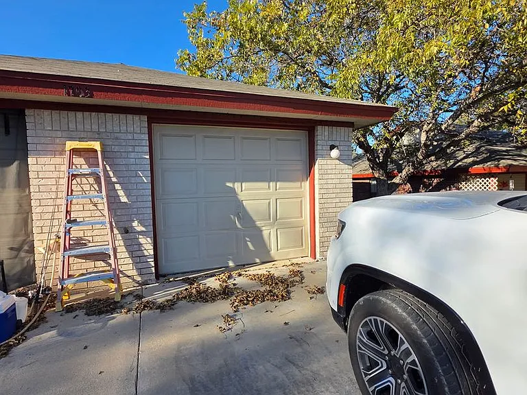 1703 Taylor St — Photo 3