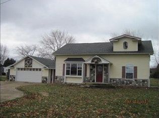 56158 Buckhorn Rd, Three Rivers, MI 49093