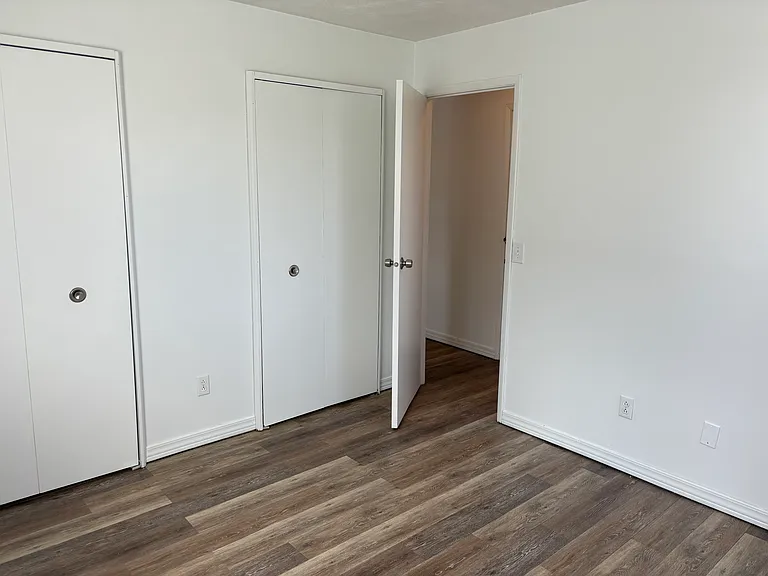 104 W Pulteney St #102 — Photo 6