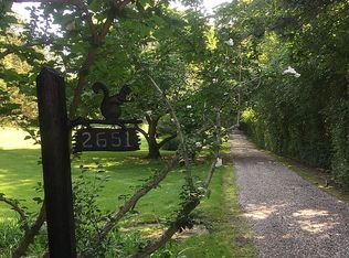 2651 Squirrel Rd, Bloomfield Hills, MI 48304