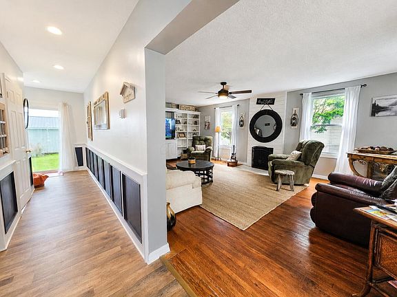 5th image of 514 E Gambier St