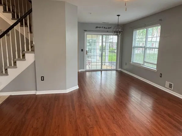 1057 Morning Glory Dr, Monroe Township, NJ 08831