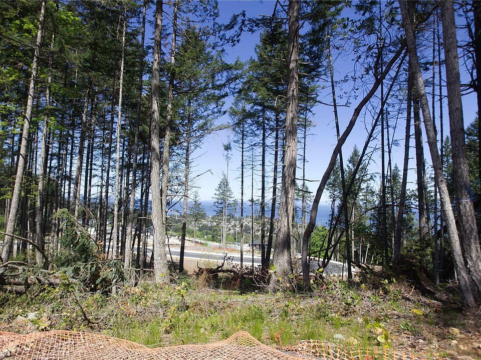 2nd image of 4614 Glen Oaks Dr