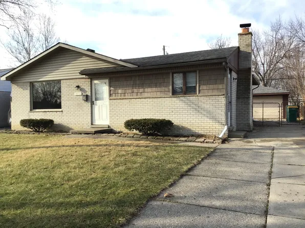9458 Chamberlain St, Romulus, MI 48174