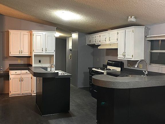 5th image of 2030 Oak St #24