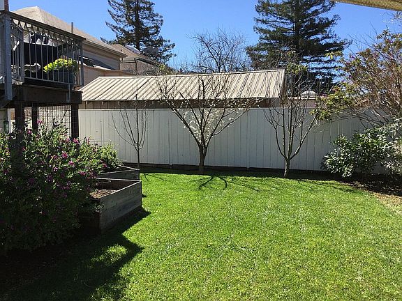 3rd image of 1617 Willow St #B