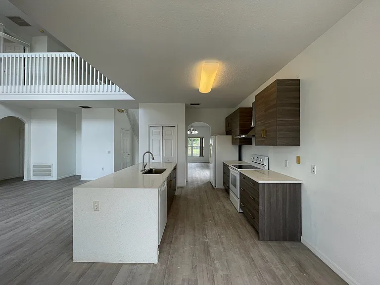 201 Kensington Dr — Photo 31