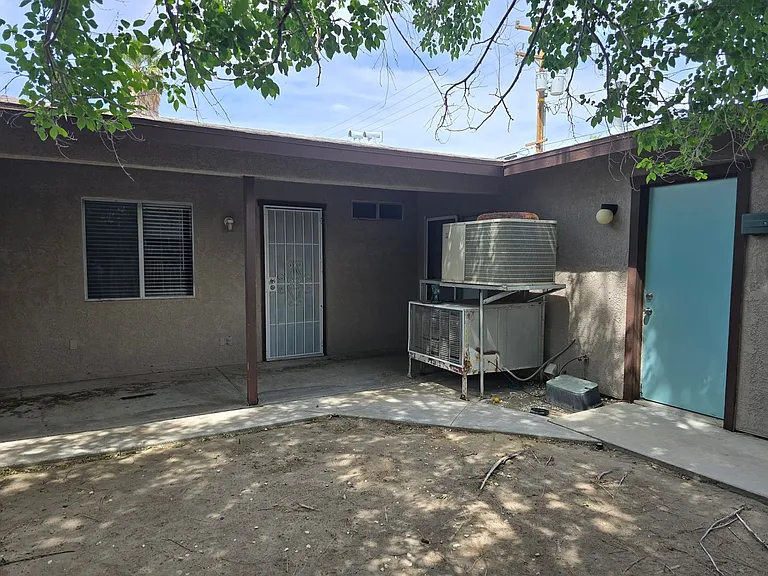832 Commercial Ave #A & B — Photo 24