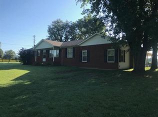 1027 Cliff White Rd, Columbia, TN 38401