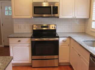 24750 39th Ave #HOUSE, Little Neck, NY 11363