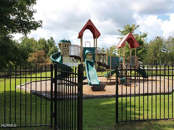 4th image of 509 Park Meadows Dr