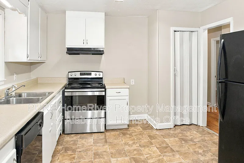 5 bed, 2.0 bath, 1601 sqft, $1,195 — Photo 4