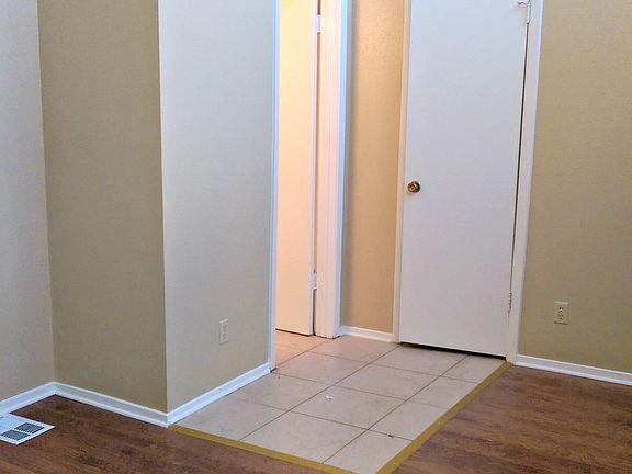 4th image of 1221 Barton Hills Dr APT 221