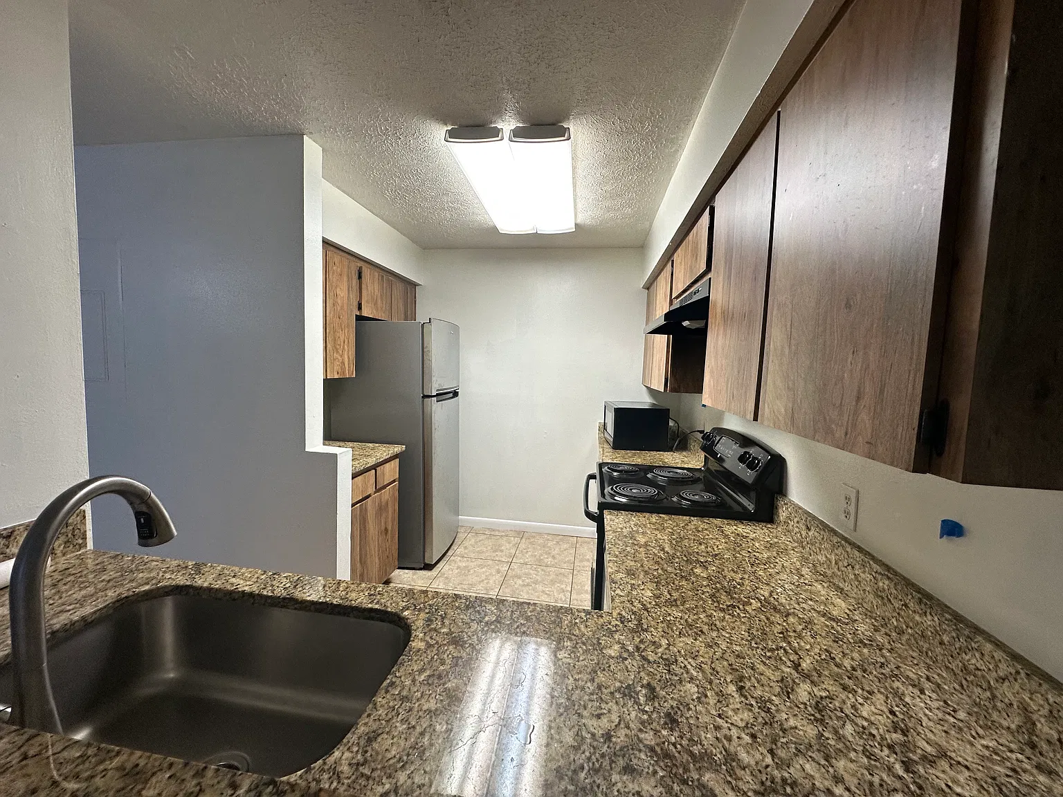 Forest Hills Cir, Tampa — Photo 3