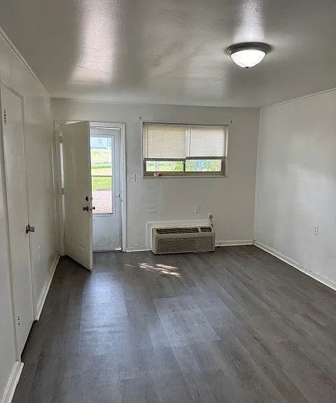 129 Garrett Ln #129 — Photo 5