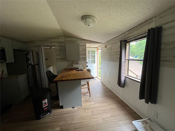 4th image of 8238 Waldora Road