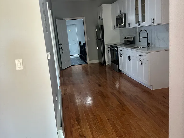 3737 White Plains Rd #5 — Photo 10