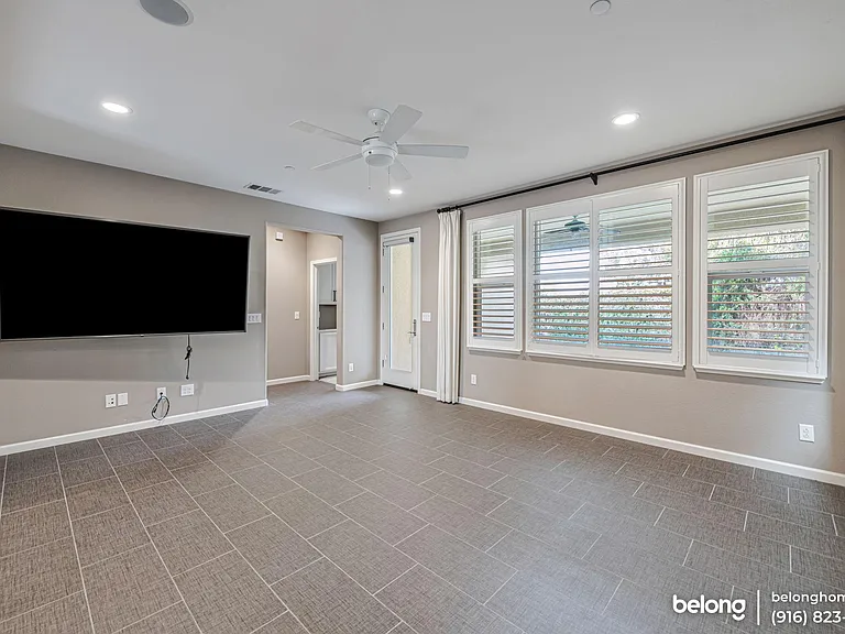 9773 Philta Way — Photo 18