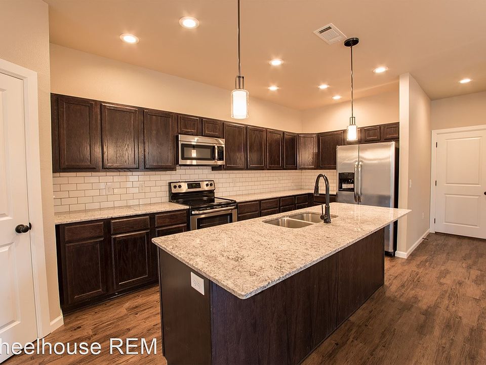 North Cedar Townhomes 1134 N Oakland Ave Fayetteville AR Zillow