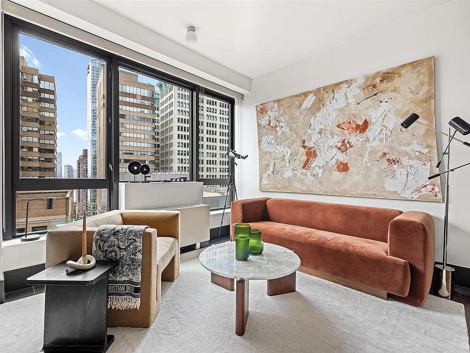 40 Broad St #28C