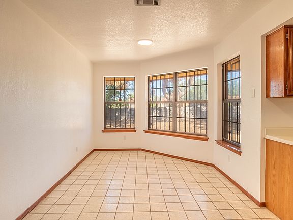 5th image of 4117 Oleta Dr #1