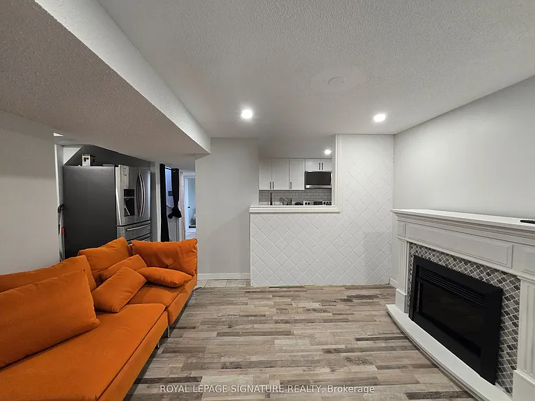 211 Glen Hill Dr #LOWER — Photo 5