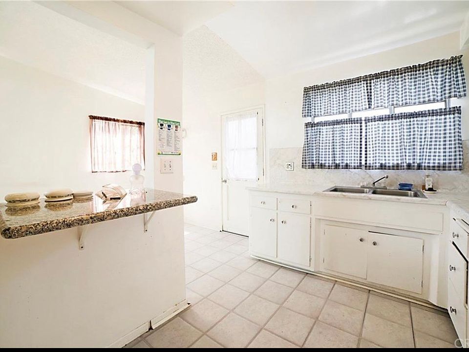 1st image of 542 Mayland Ave