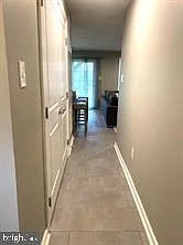 3 bed, 2.5 bath, 1960 sqft, $3,200 — Photo 3